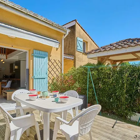 Duplex Avec Piscine Commune, Jardin Prive Et Wifi - Fr-1-841-32