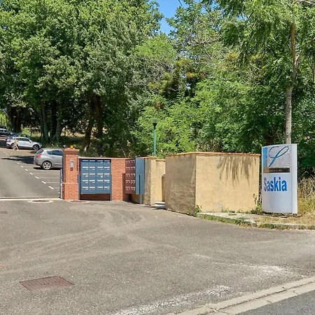 Duplex Avec Piscine Commune, Jardin Prive Et Wifi - Fr-1-841-32 Appartement *